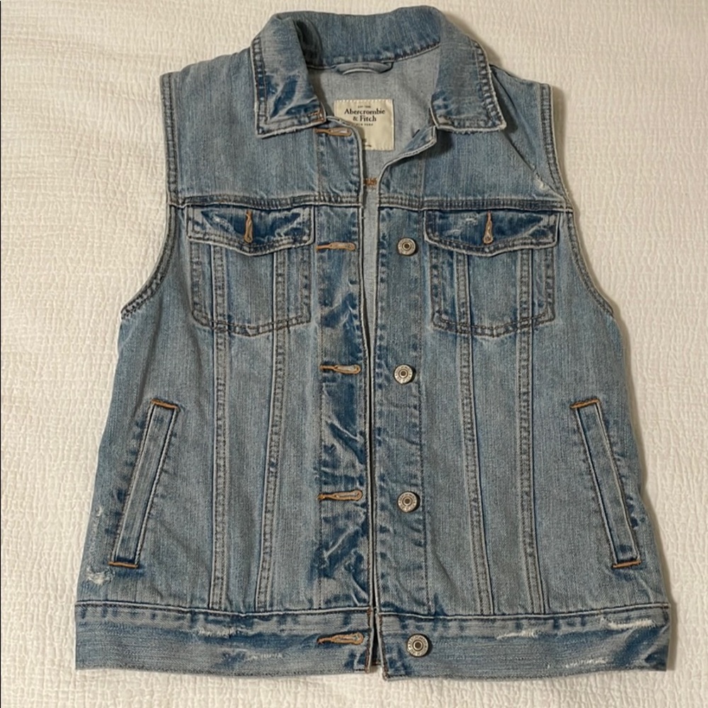 Abercrombie & Fitch Sleeveless Denim Vest